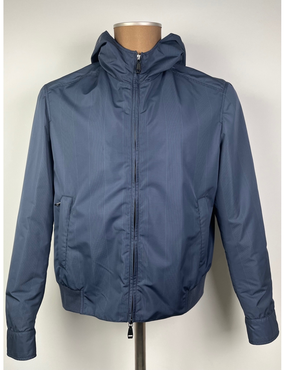 Blouson sport à capuche bleu / royal, déperlante