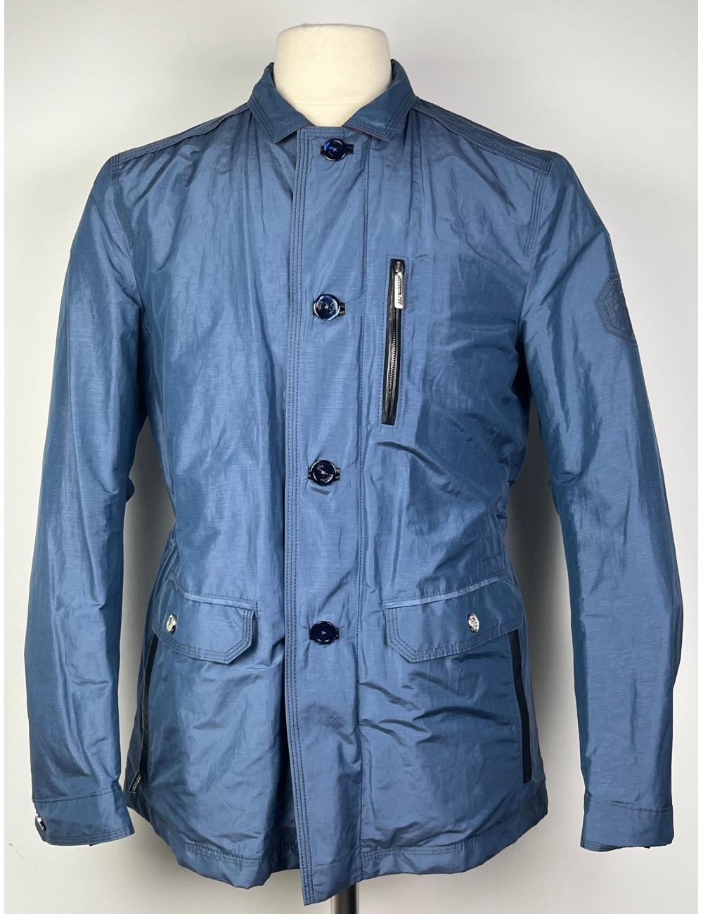 Parka légère déperlante, bleu / bordeaux, finition cuir d’agneau