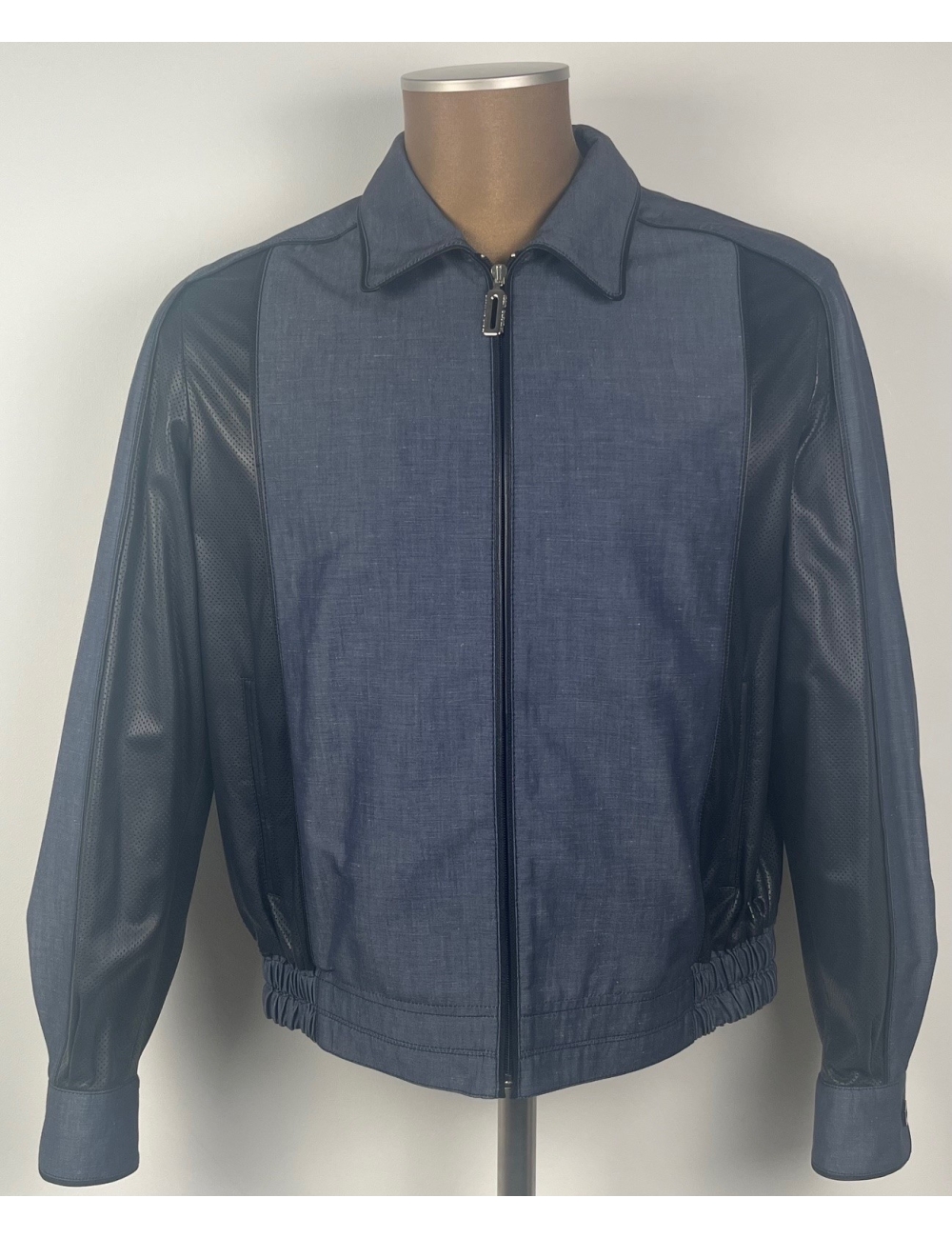 Blouson sport bleu foncé, semi cuir d’agneau